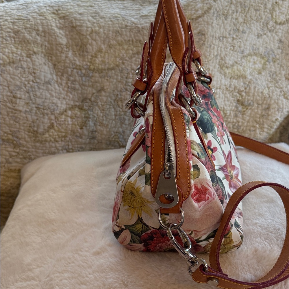 CAVALCANTI LEATHER FLORAL CROSSBODY PURSE - Picture 2 of 9